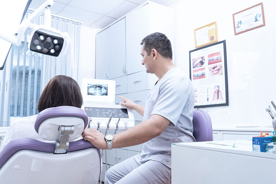 Лечение периодонтита в стоматологической клинике Дентал Визит